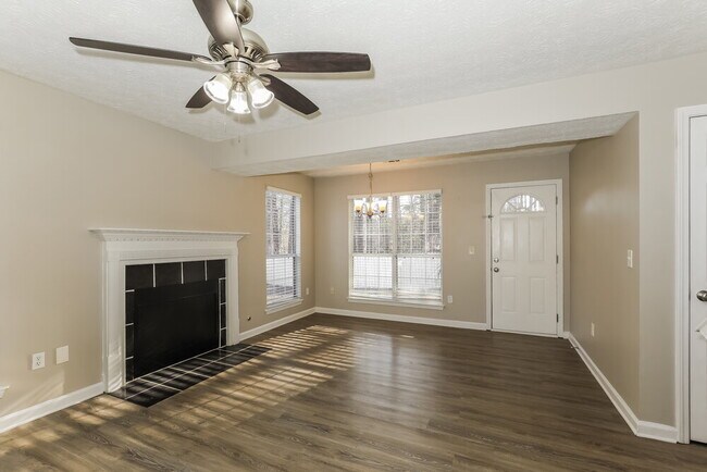 Foto del edificio - 7196 Williamsburg Dr