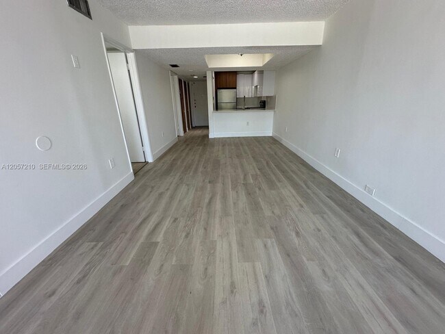 Foto del edificio - 8000 SW 149th Ave