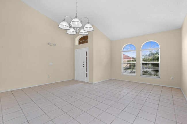 Building Photo - 4-Bedroom Pool Home Near Lake Nona!