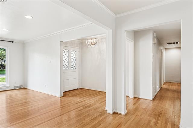 Foto del edificio - 5834 Melshire Dr