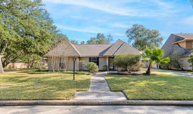 Foto del edificio - 3926 Oak Gardens Dr