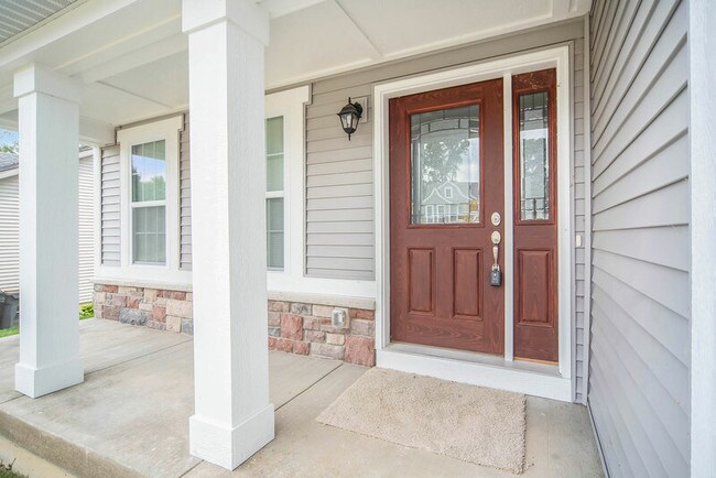 Building Photo - 2505 Avalon Woods Dr