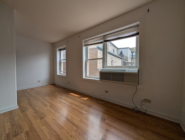 Building Photo - 1850 N Humboldt Blvd