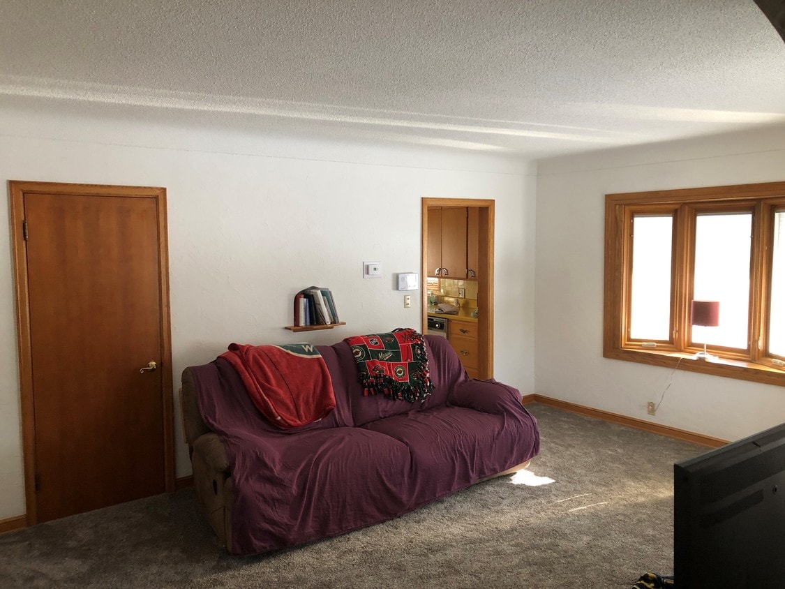 Foto principal - 825 5th Ave S