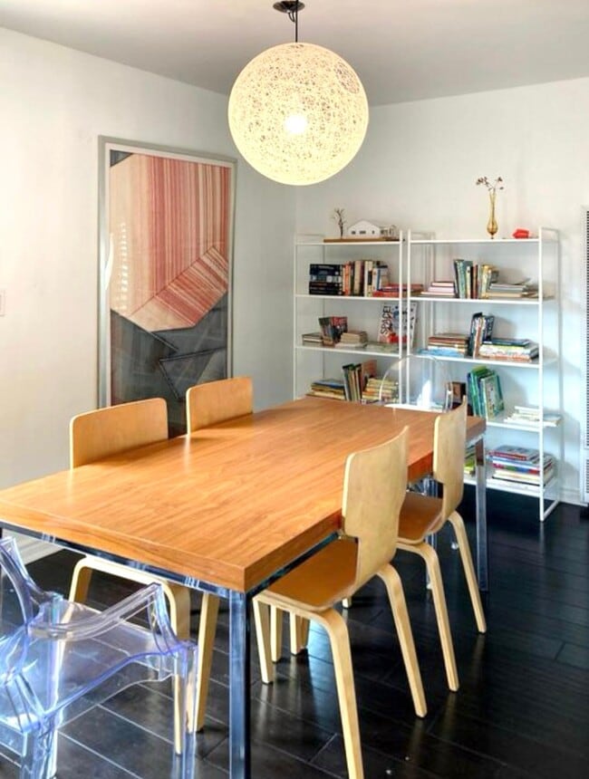 Foto del edificio - 927 Marine Ave