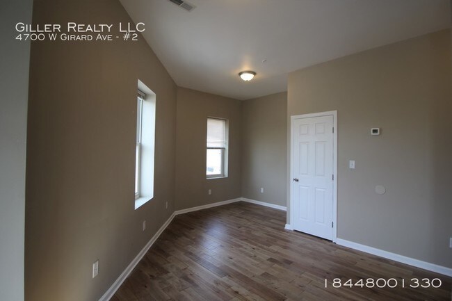 Foto del edificio - 4700 W Girard Ave