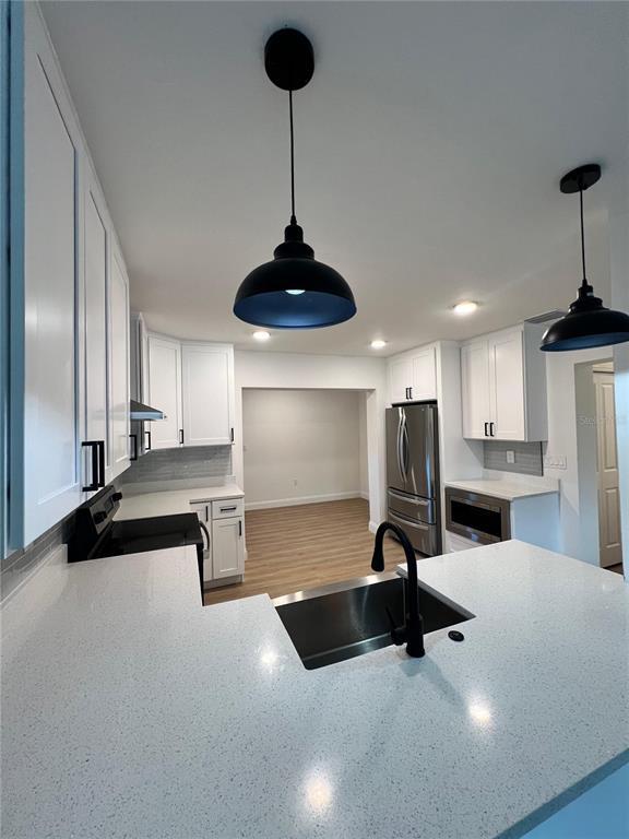 Foto del edificio - 3029 Pine Tree Ave
