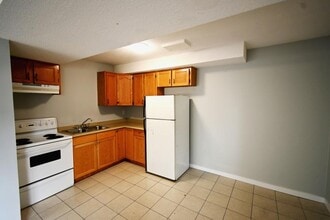 Building Photo - 2142 Upland St