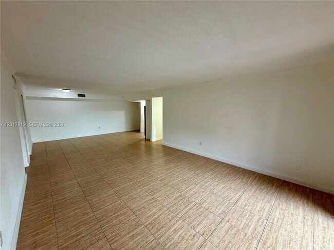 Foto del edificio - 9429 SW 76th St