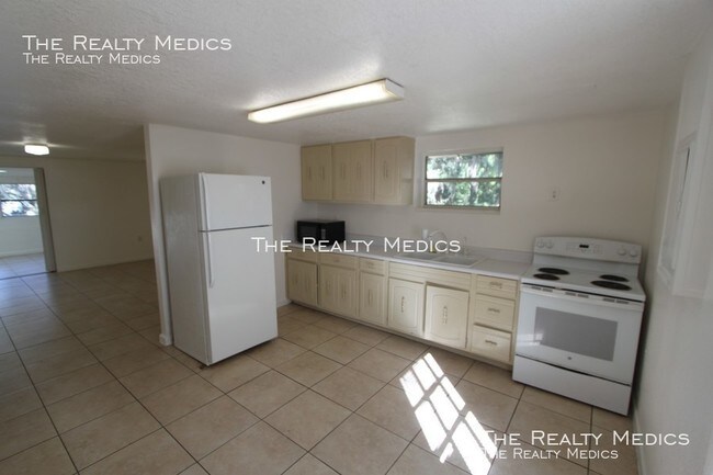 Foto del edificio - Cozy Apartment at Lake Sherwood!