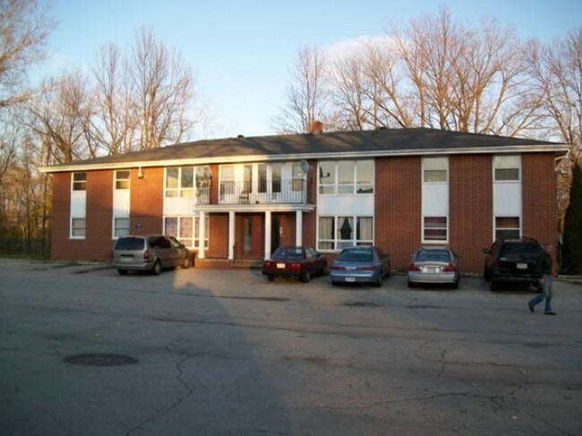 Building Photo - 2035 Eastman Ave