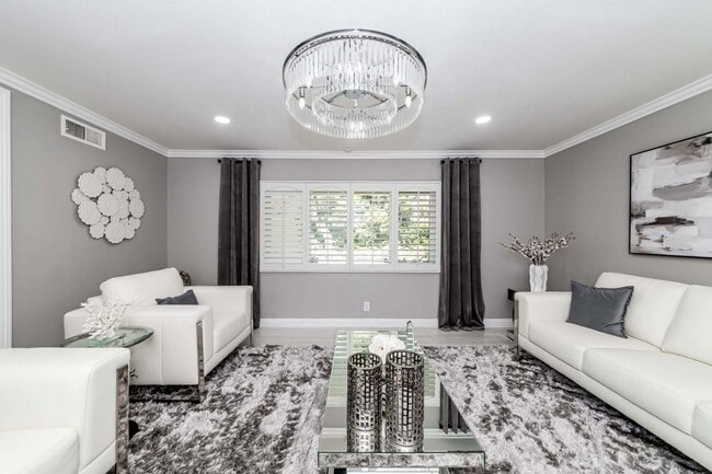 Building Photo - Walnut Dream Home; Updated Inside and Out,...