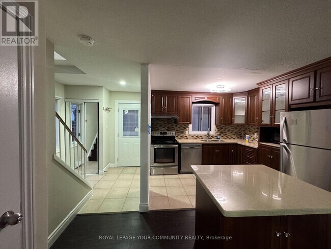 Photo du bâtiment - 24 Grand River Ct