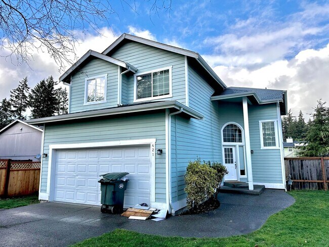 Building Photo - Spacious 4-Bedroom Home with Modern Comforts in Spanaway, WA