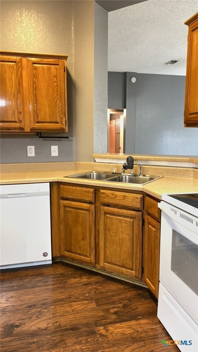 Foto del edificio - 2006 Sundown Dr