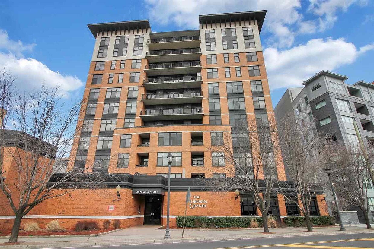 Primary Photo - 610 Newark St.