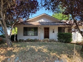 Building Photo - 3947 NW Tamarack Dr