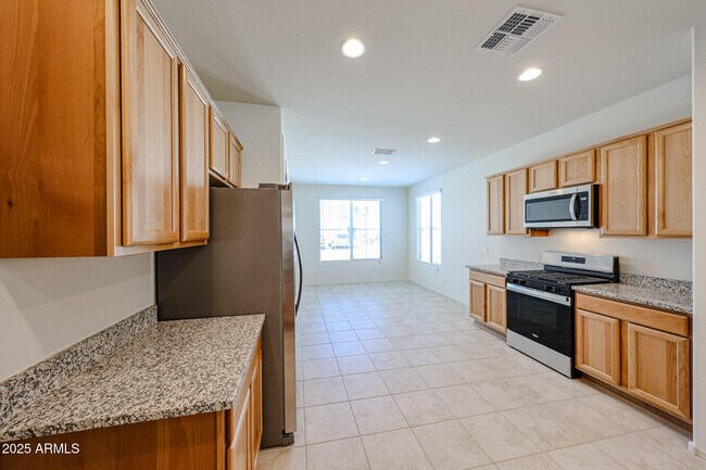 Building Photo - 7162 W Hedge Hog Pl