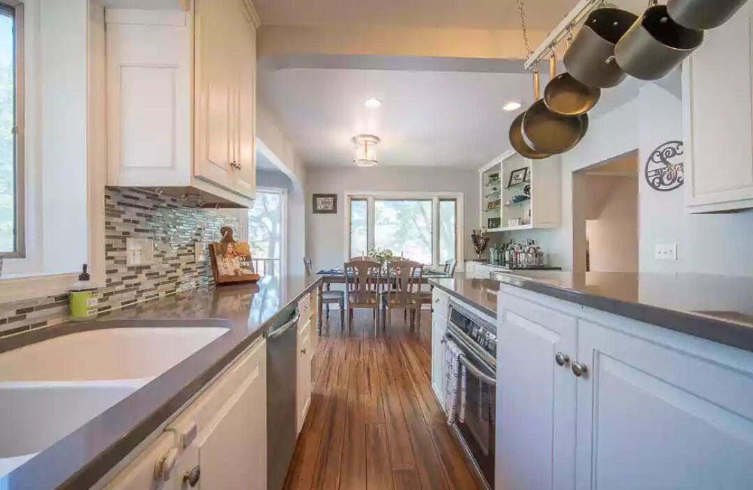 Primary Photo - 2816 W Grange Ave
