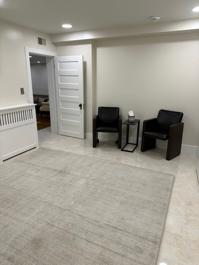 Bedroom Can Supply Bed - 2137 R St NW