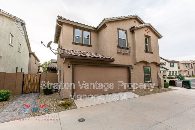 Building Photo - 16405 W Latham St