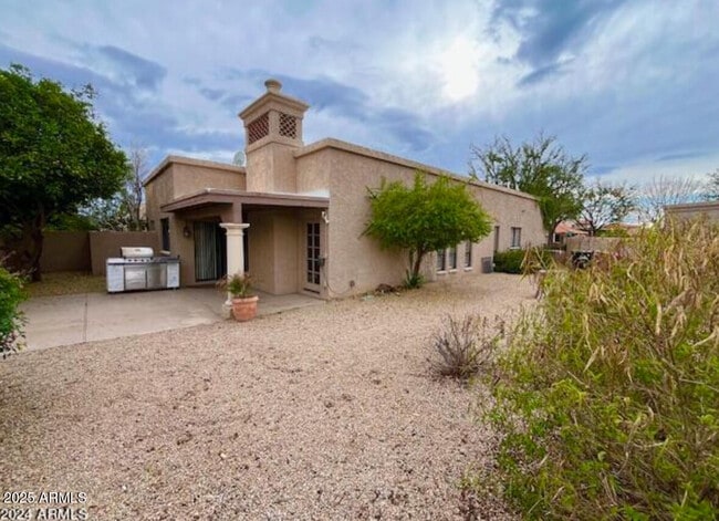 Building Photo - 6747 N 78th Pl