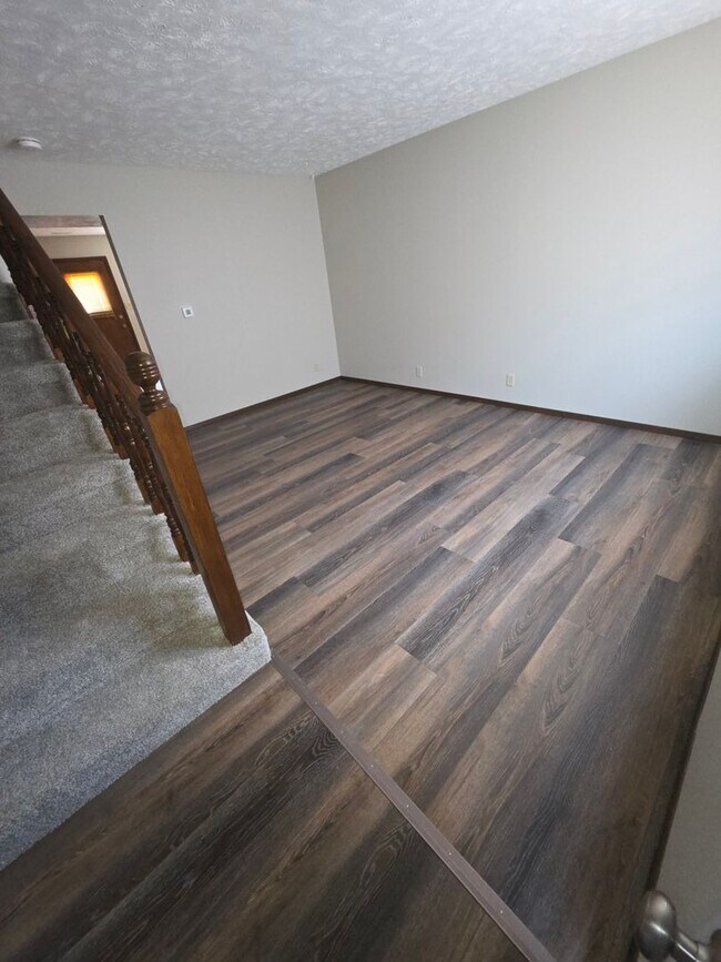 Foto del edificio - 507 Elm Ave
