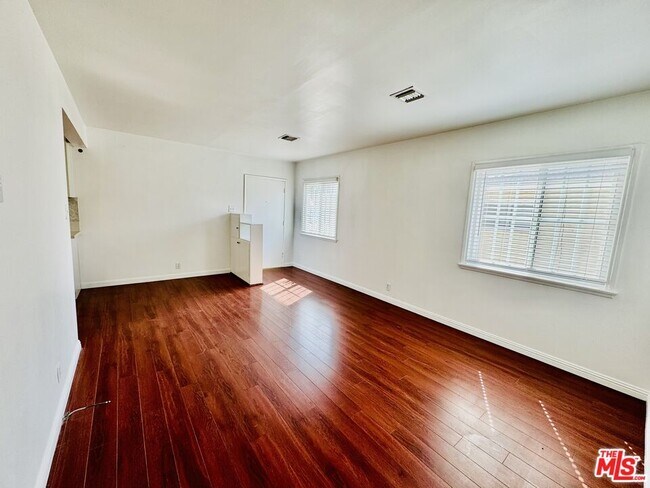 Foto del edificio - 3711 Selby Ave