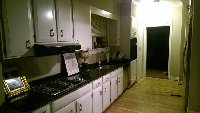 Foto del edificio - 571 Stratford Ave