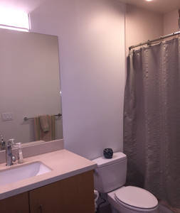 Bathroom - 75 Moss St