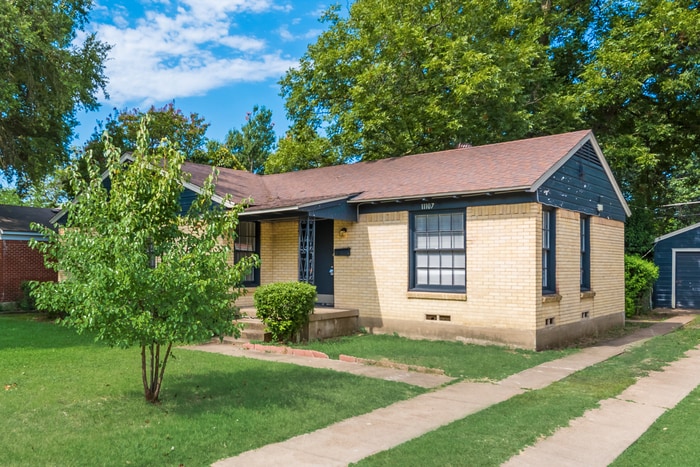 Primary Photo - Cozy Home in Casa View