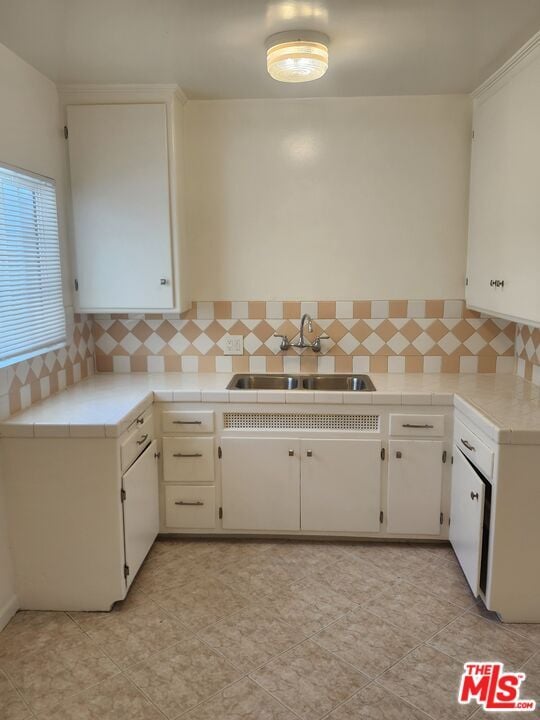 Foto del edificio - 8261 Crenshaw Dr