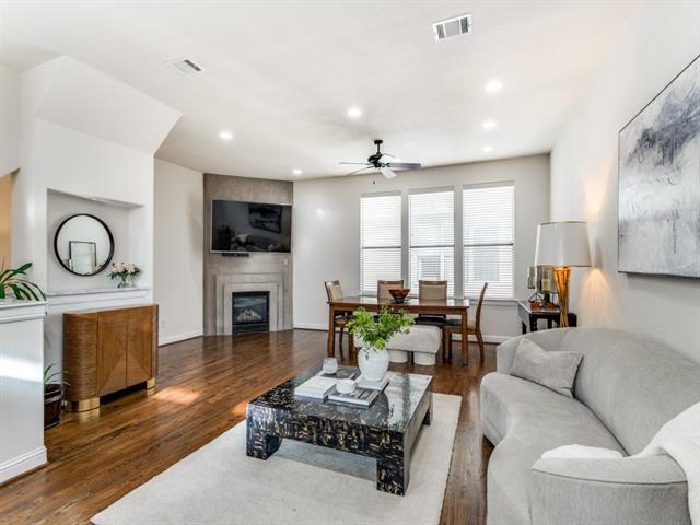 Building Photo - 7408 Coronado Way