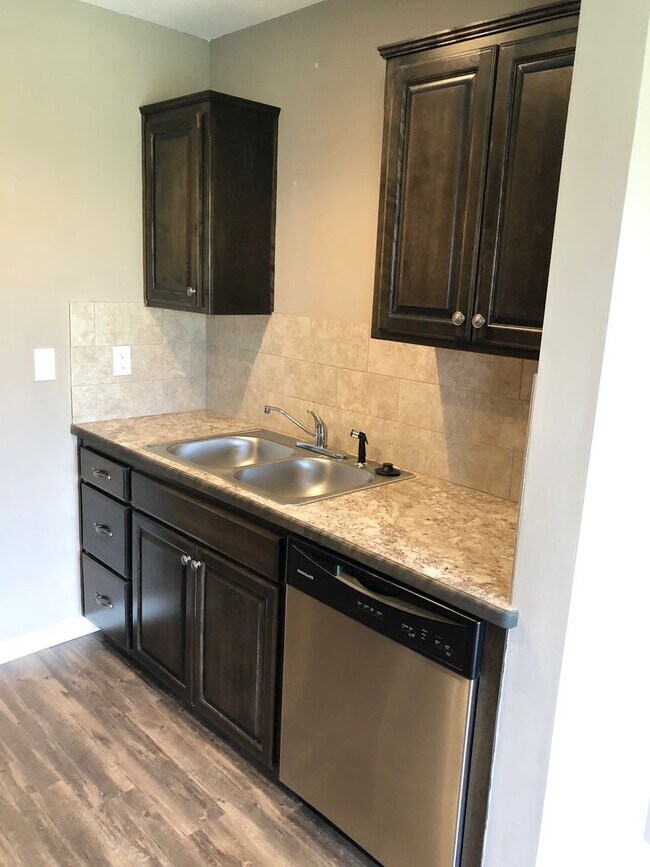 Foto del edificio - 3 Bed Townhome Grain Valley