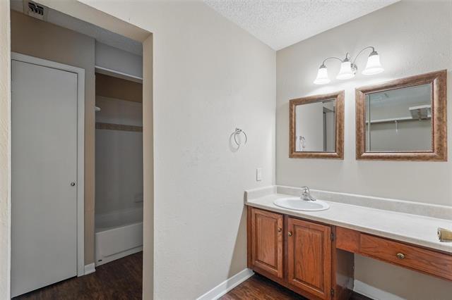 Foto del edificio - 7515 Highmont St