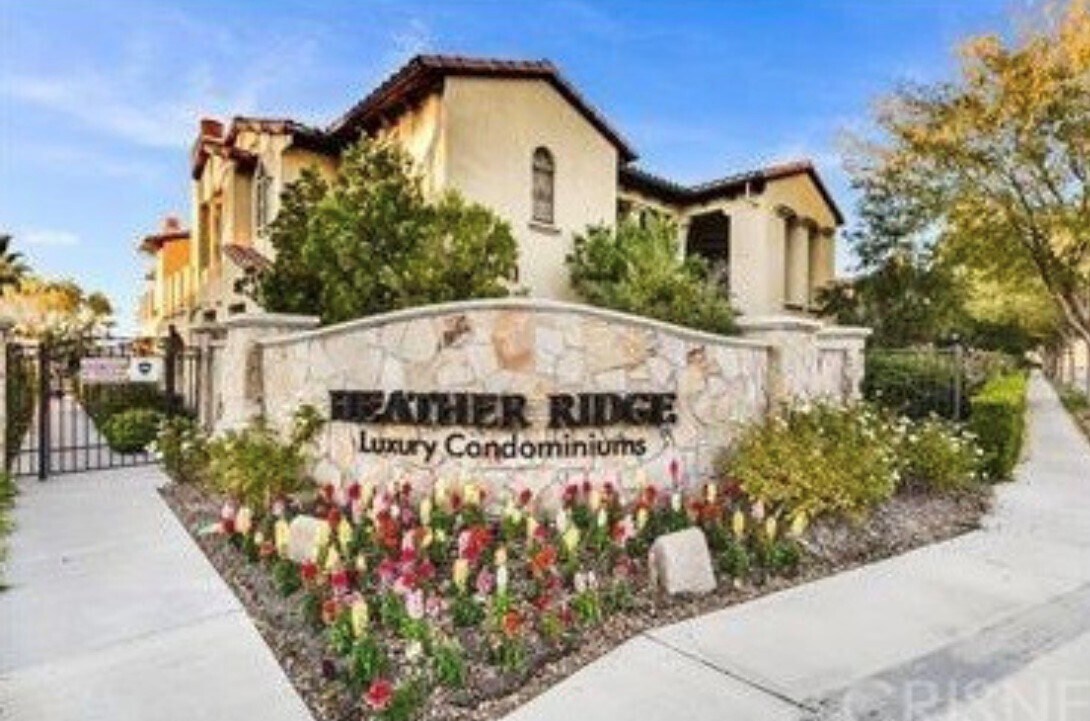 Foto principal - 17977 Lost Canyon Rd