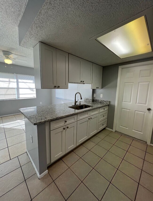 Foto del edificio - Updated 2/1 Home Coming Soon!