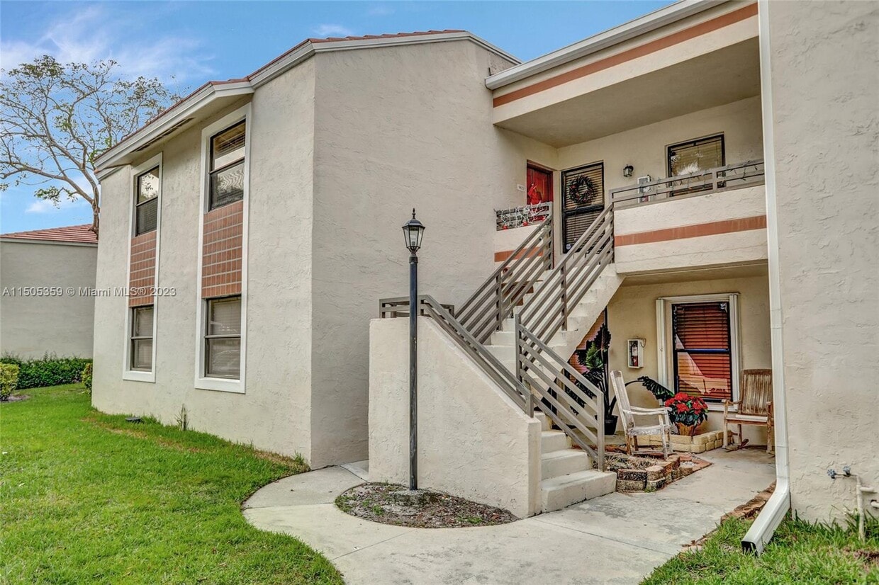 9821 NW 3rd Ct Unit 1, Plantation, FL 33324 Condo for Rent in