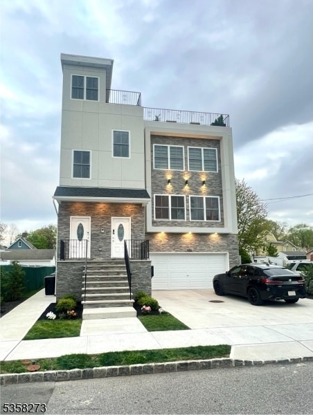 Building Photo - 476 Meade St