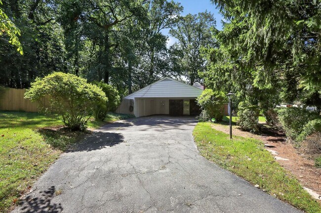 Building Photo - 13308 Norden Dr