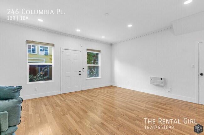 Foto del edificio - 246 Columbia Pl