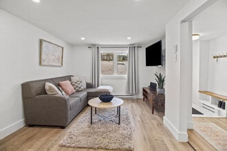 Building Photo - 74 Hayward Ave