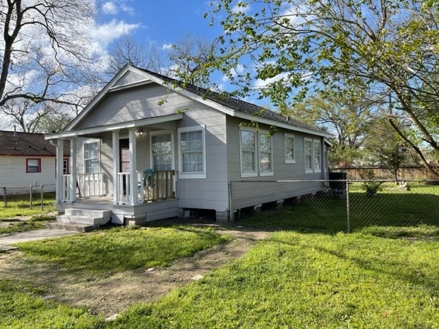 Front Yard - 520 Stimson St