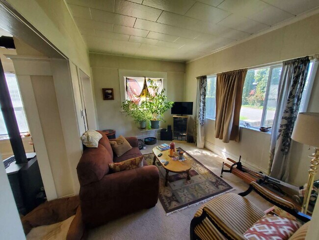 Foto del edificio - Charming 2-Bed Home in Bellingham's Columb...