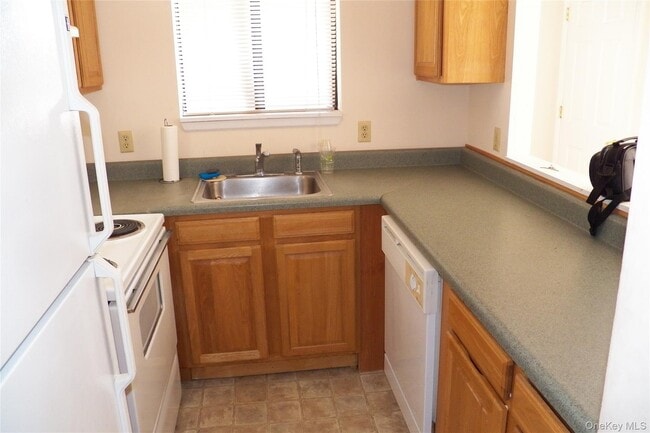 Building Photo - 54 Davos Pointe