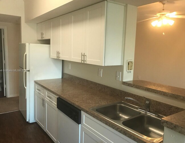 Foto del edificio - 11630 SW 2nd St