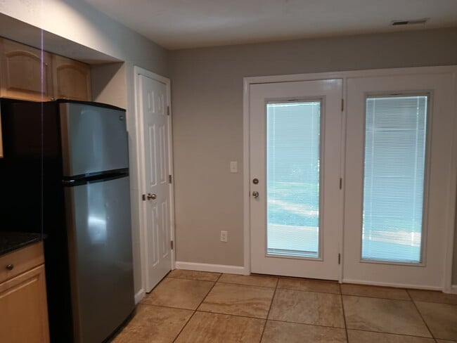 Foto del edificio - Available now! Beautifully Renovated 2 bed...