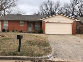 Building Photo - 8808 Cedar Ln