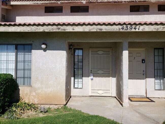 Foto del edificio - 43941 18th Street E