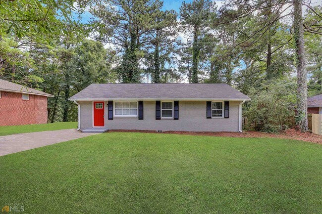 Building Photo - 3681 Daisy Dr
